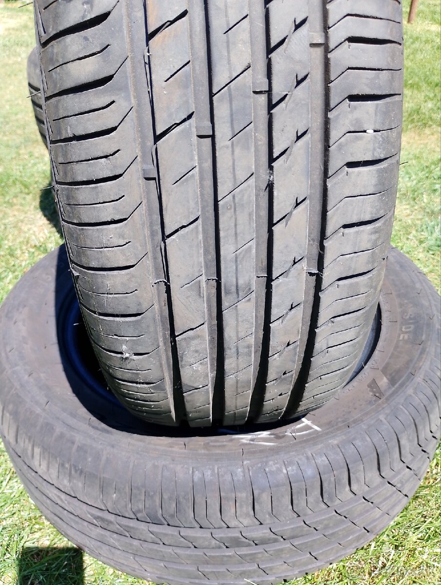 Predám pneumatiky 215/55/R16 - 2