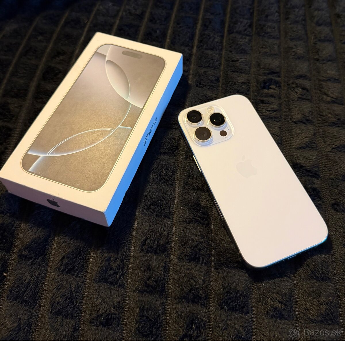 iPhone 16 Pro, White Titanium - 2