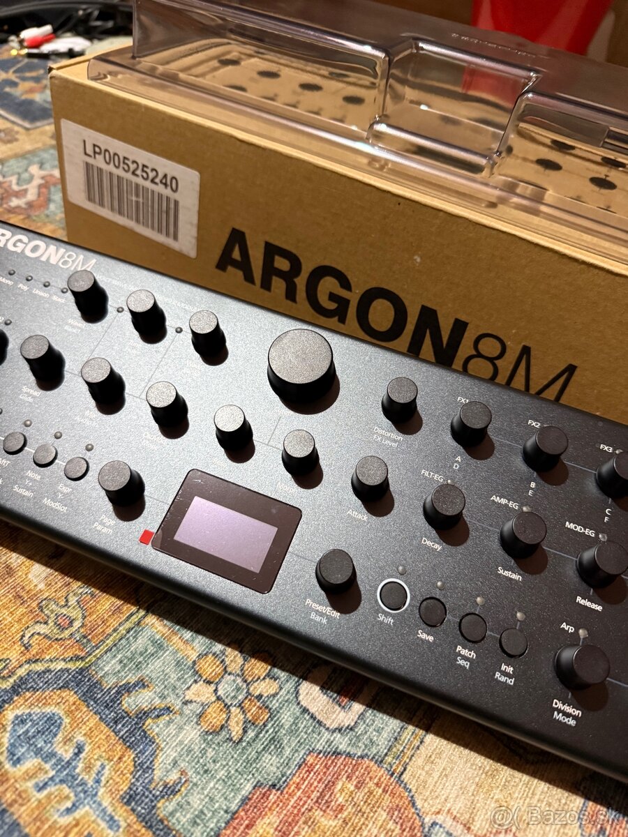 Modal Argon 8M + decksaver - 2