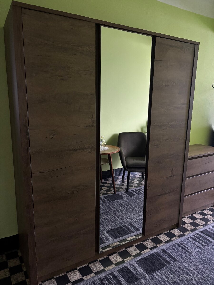 Zostava 2 skrine + komoda - 2