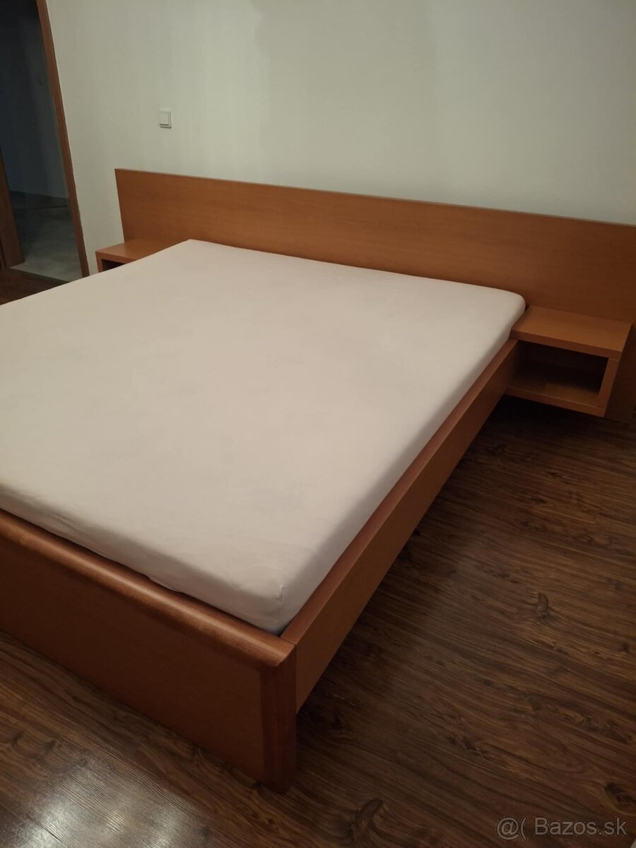 Manželská postel aj s matracom - 2