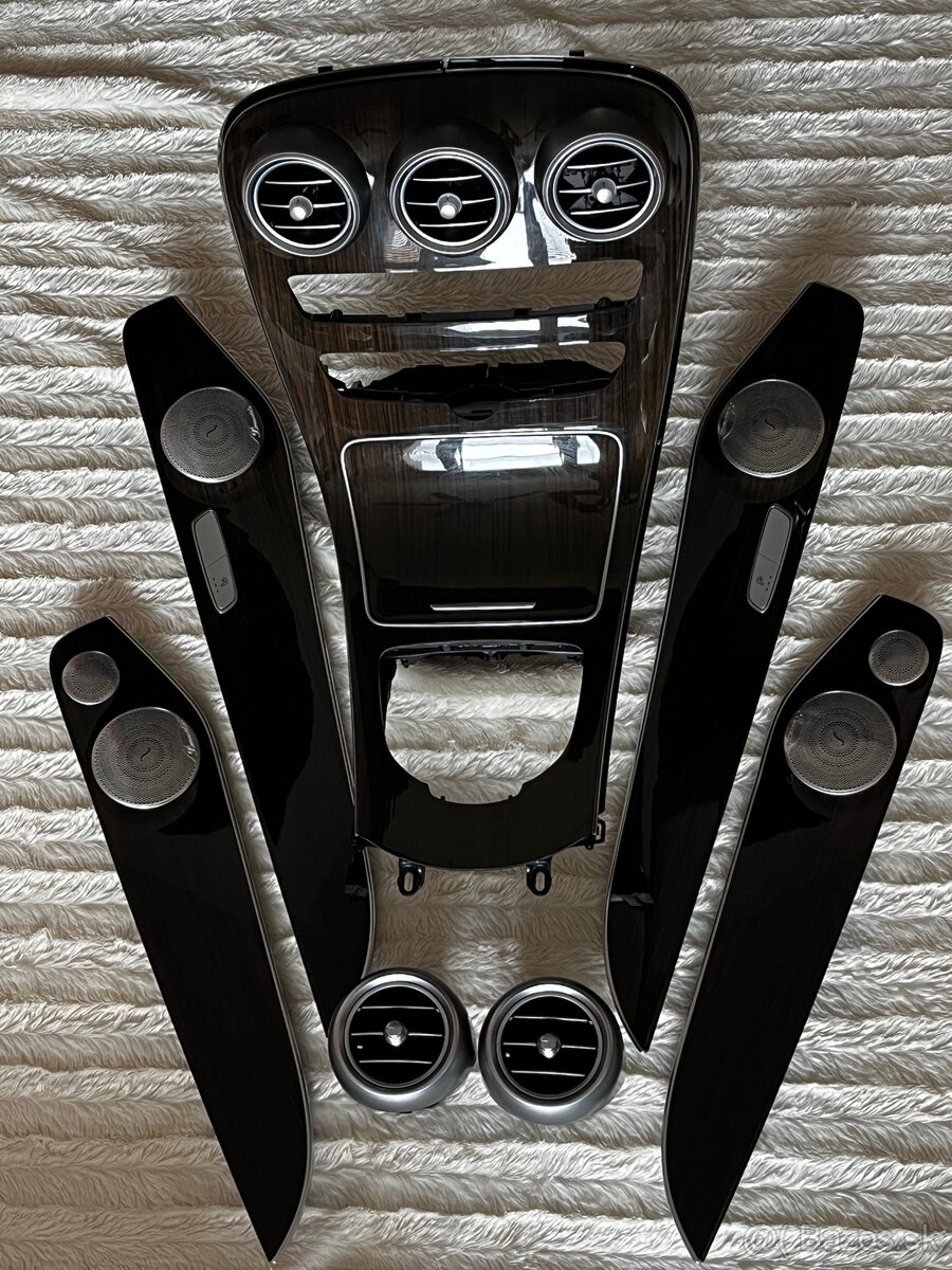 Dekor Mercedes C W205 S205, GLC X253 - 2