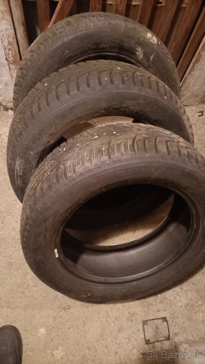 nokian205/55R16 - 2