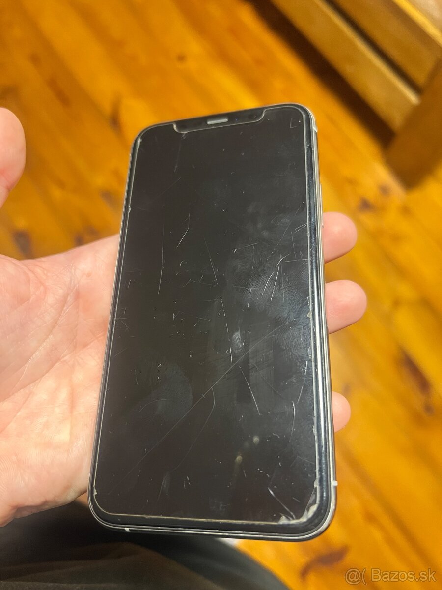 Iphon 11 Pro 64GB biely - 2