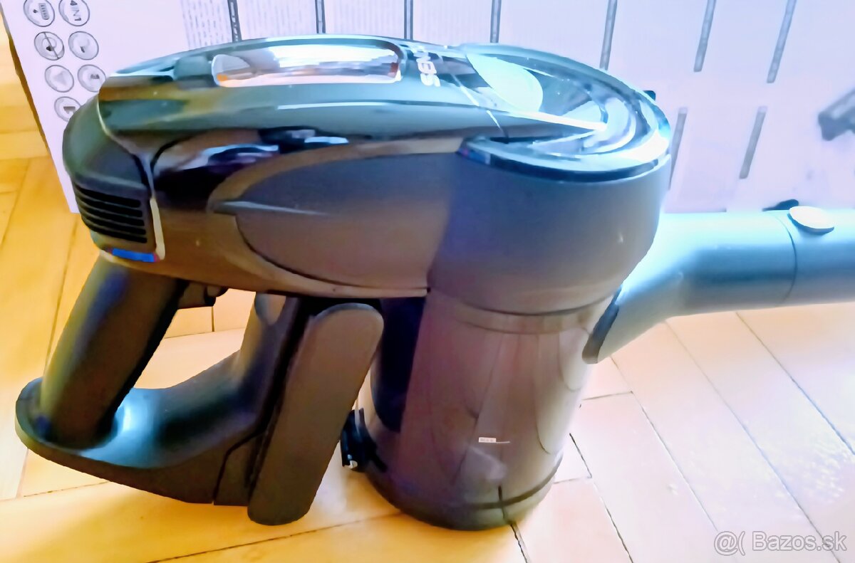 Tyčový vysávač Sencor - 2