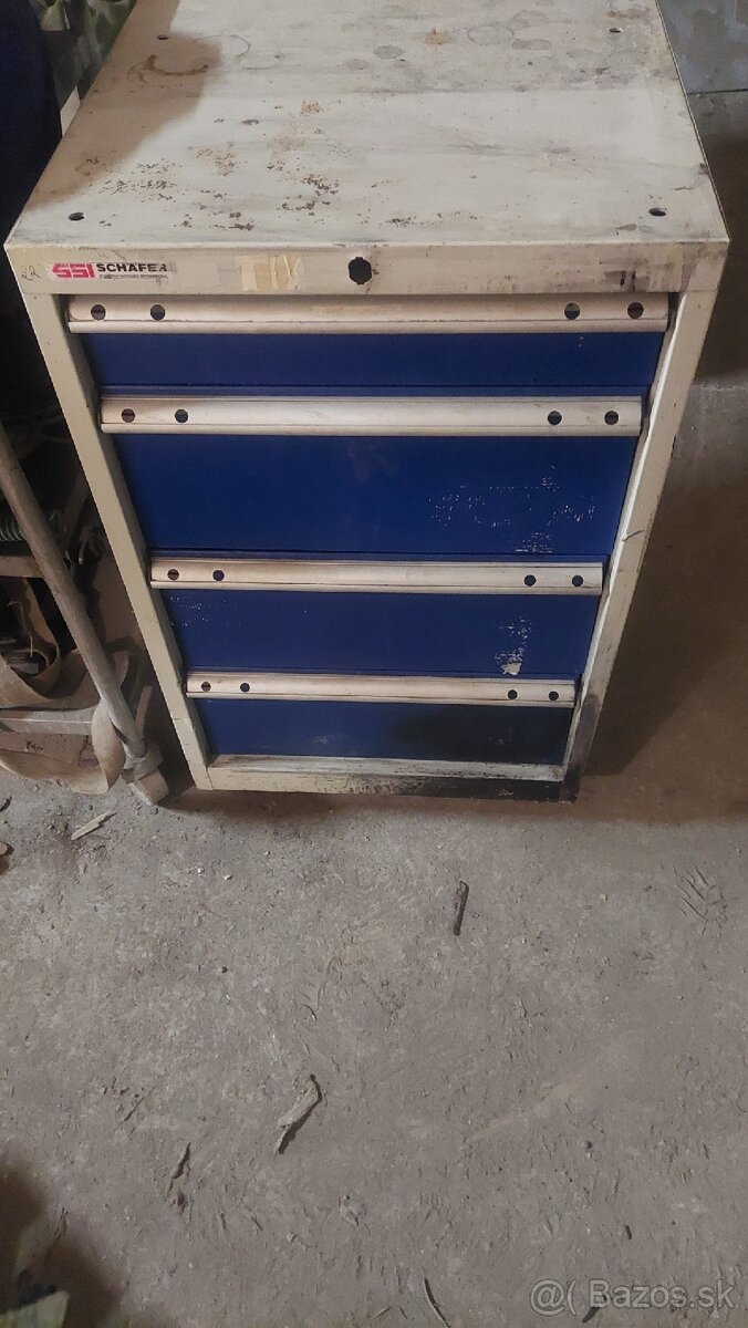 Zásuvková skrinka - 2