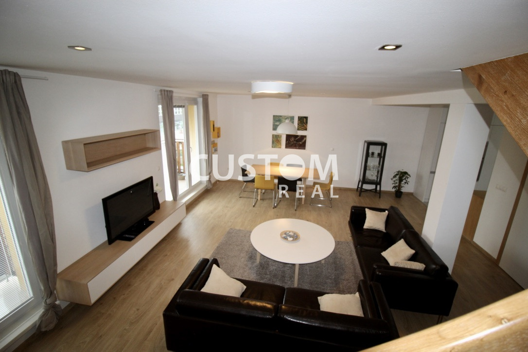 3 - izbový mezonetový byt centrum - 2