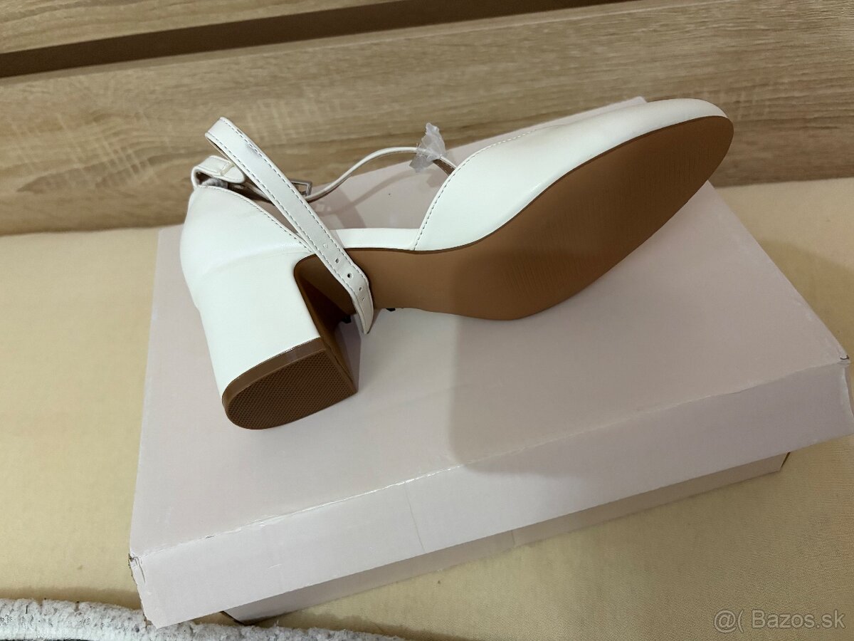 Dámske lodičky veľkosť 36 - 2