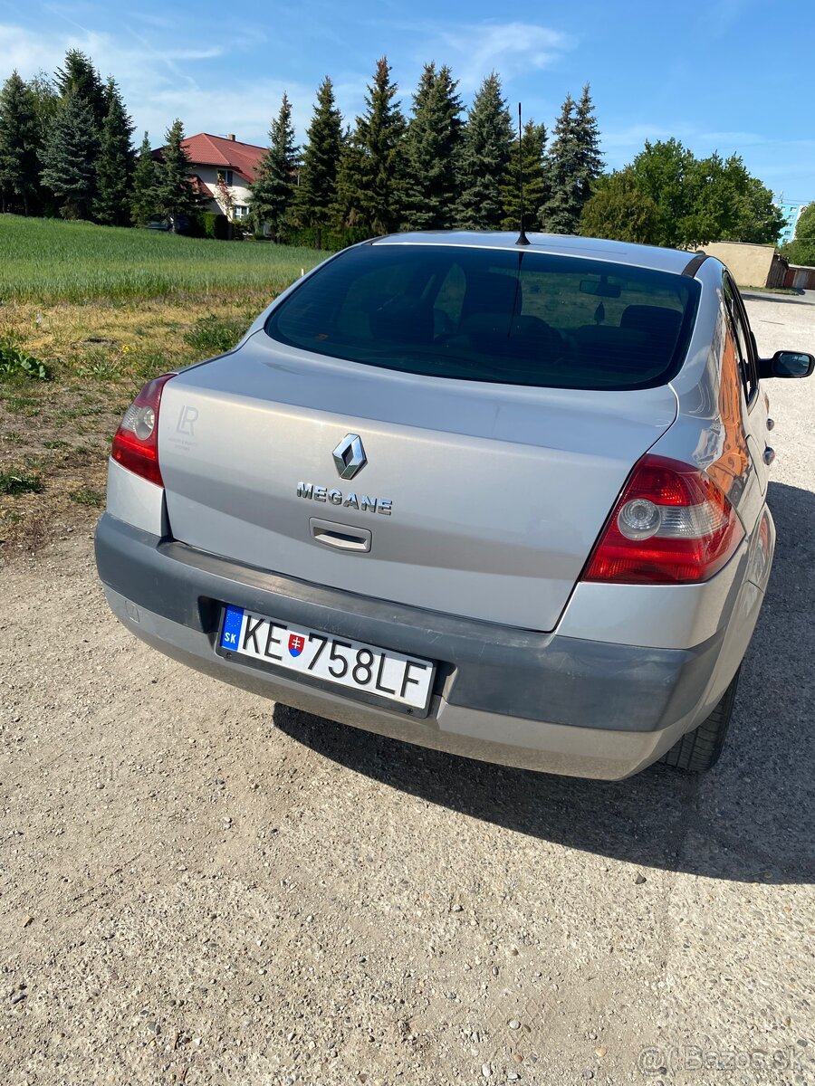 Renault - 2