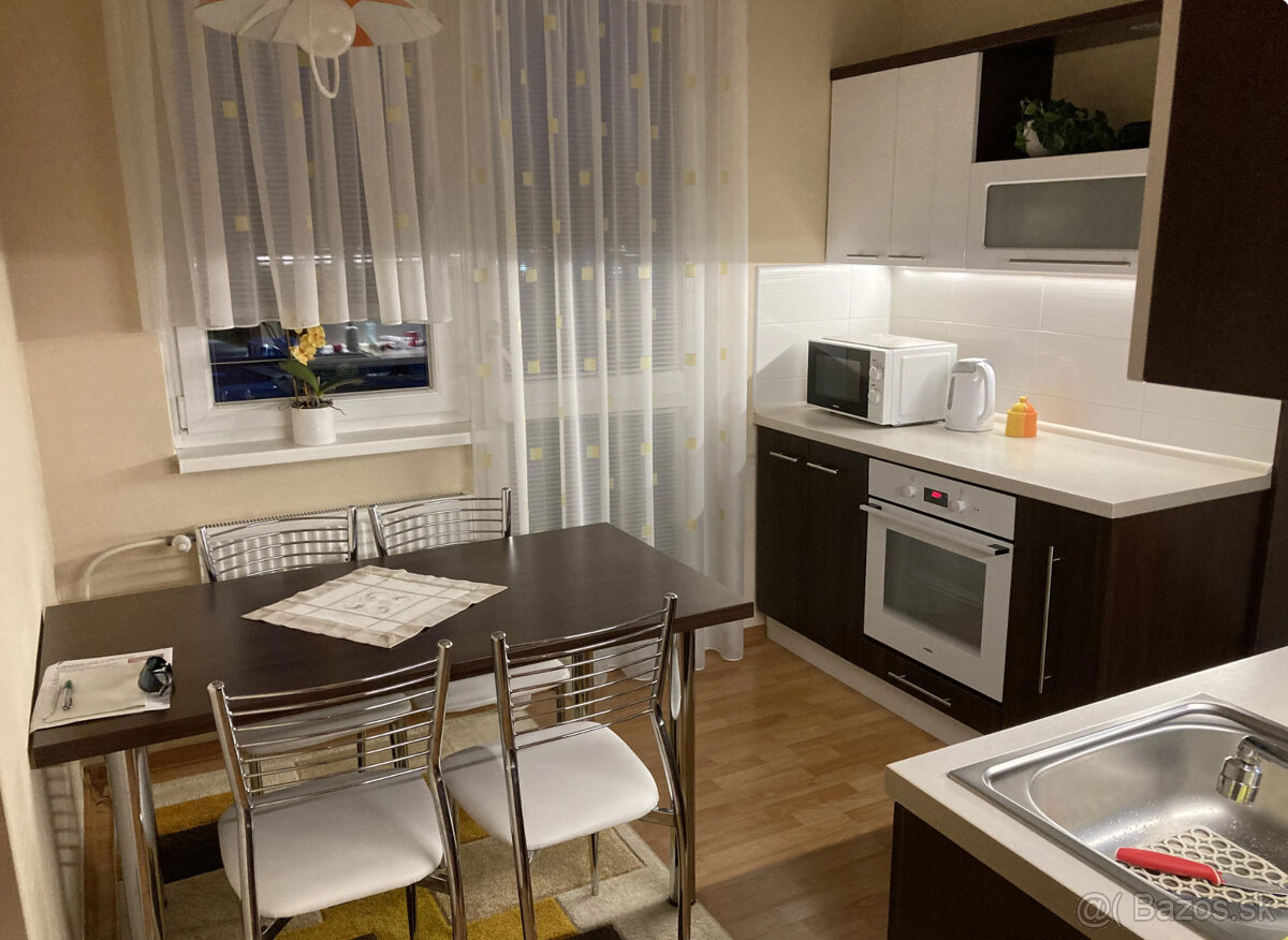 Na predaj 3-izbový byt v Martine - lokalita Košúty II - 2