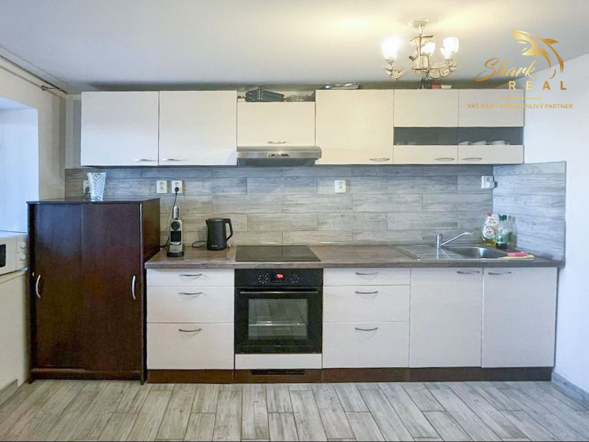 REZERVOVANÉ Na predaj krásny rodinný dom pripravený na nasť - 2