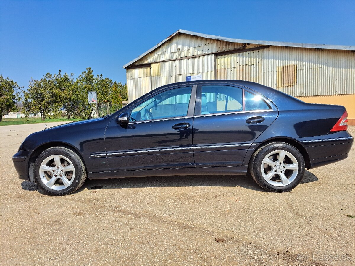 Mercedes Benz 200 CDI - 2