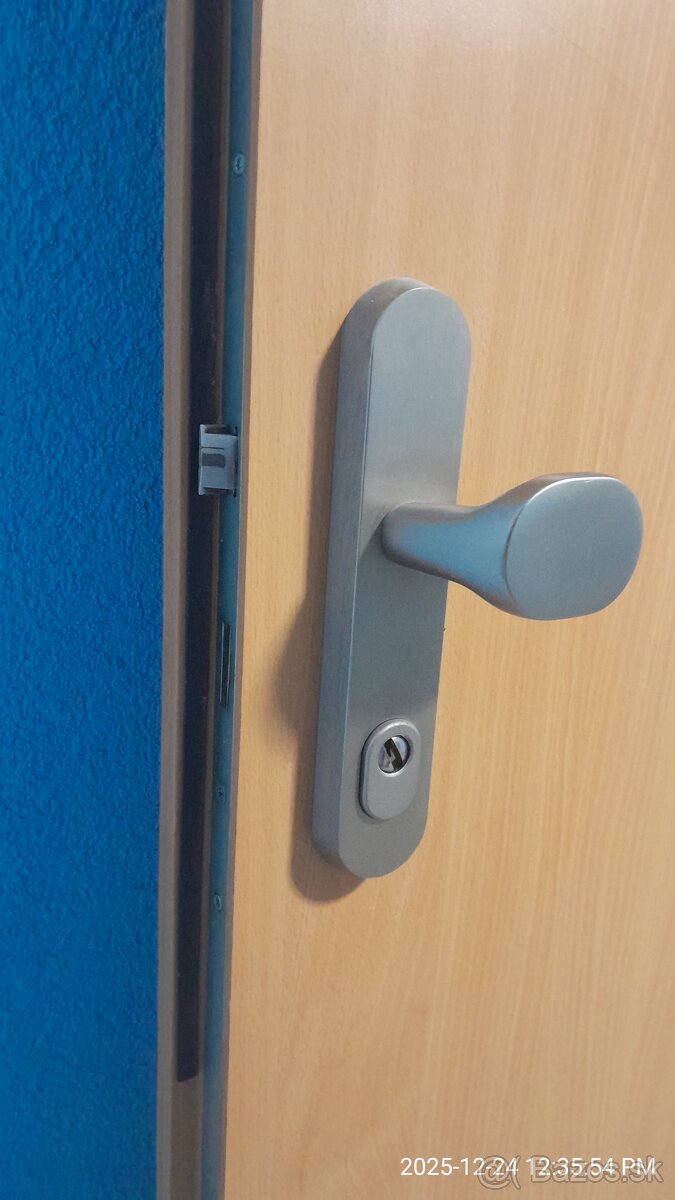 Dvere do bytu bezpecnostne - 2