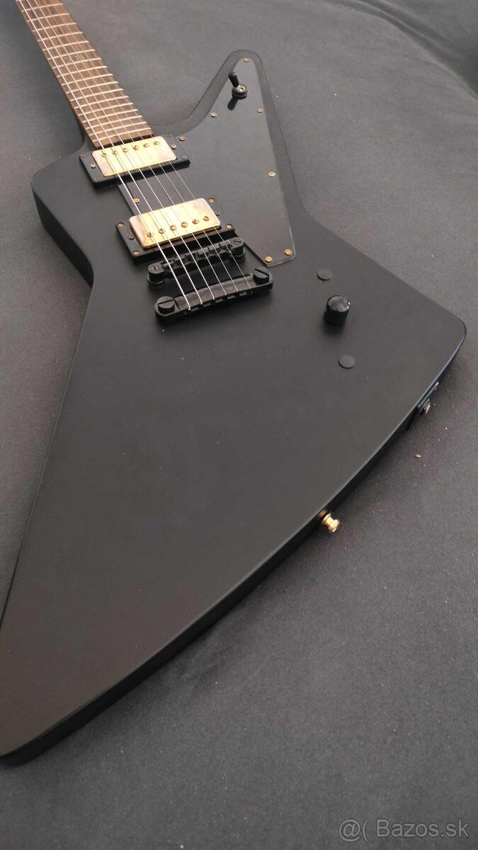 Epiphone Explorer Goth - 2