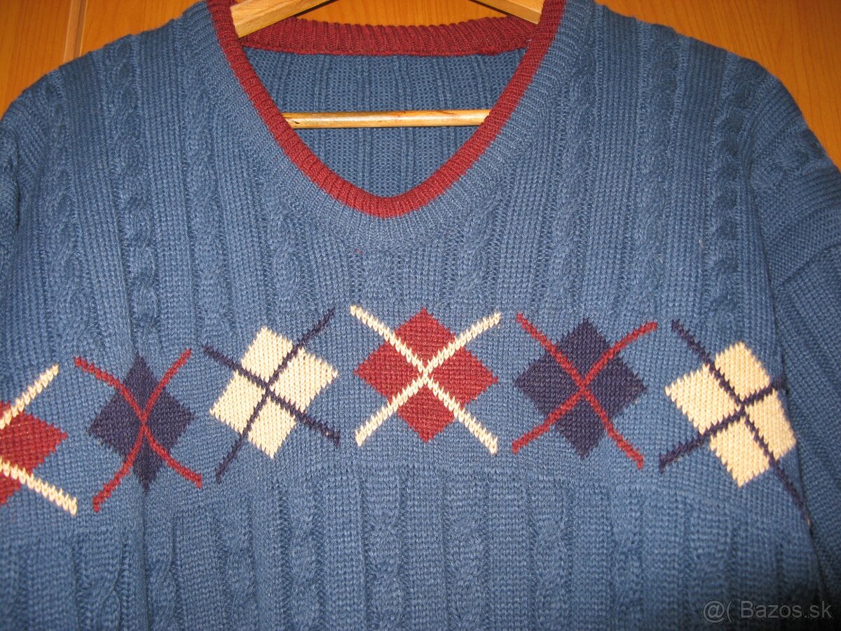 Pánsky sveter s "véčkom" - 2
