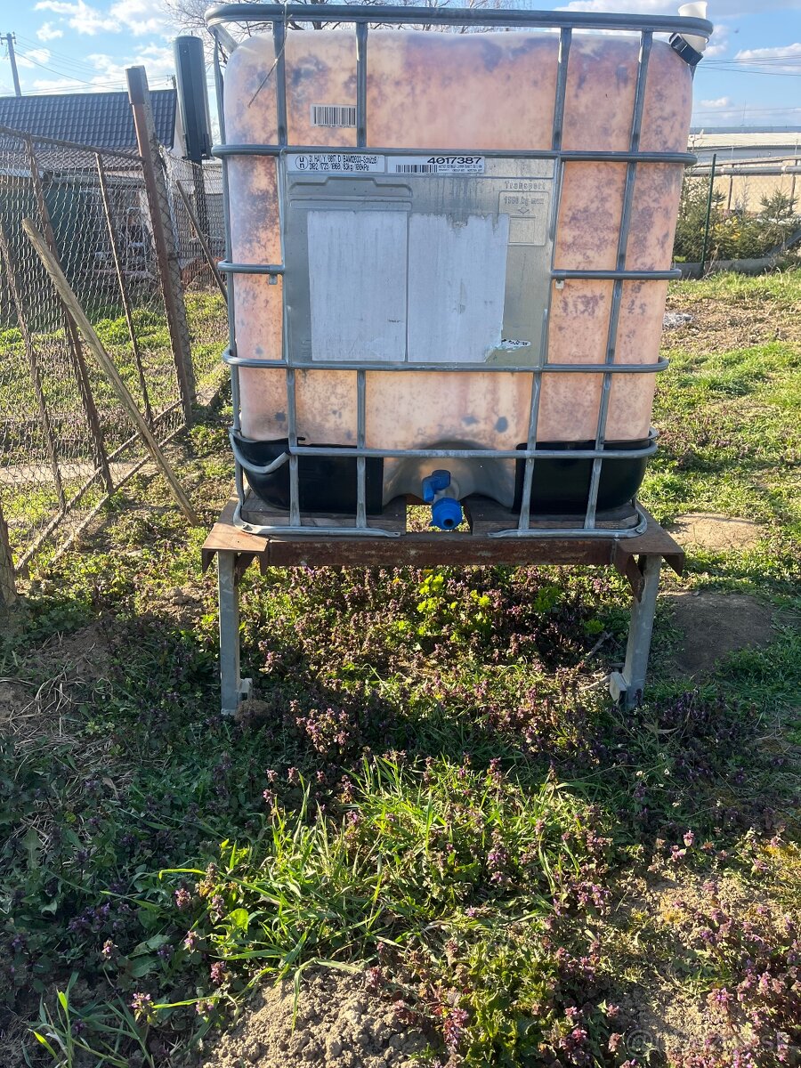 IBC 1000 ls podstavcom - 2