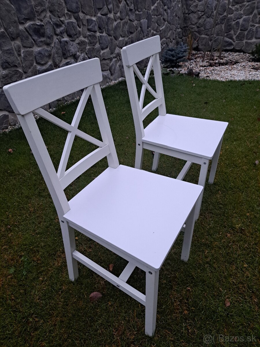 Jedálenské stoličky dva kusy biele - 2