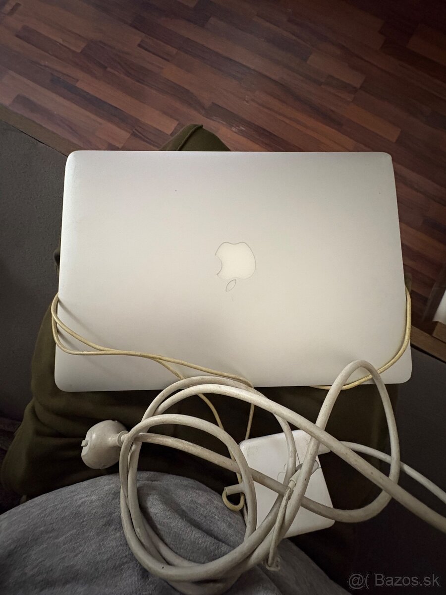 MacBook Air 13″ (2017) - 2