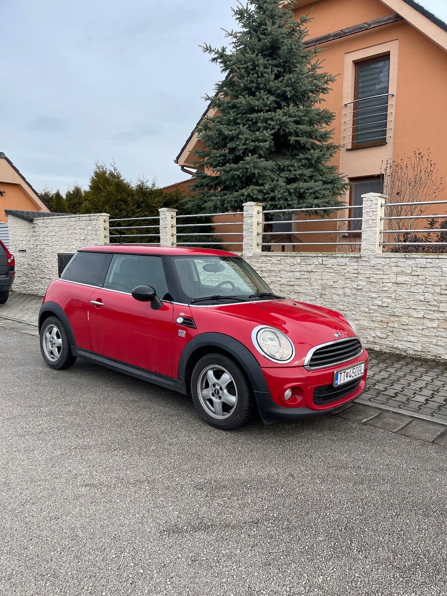 Mini Cooper one R56 znížená cena 14.12. - 2