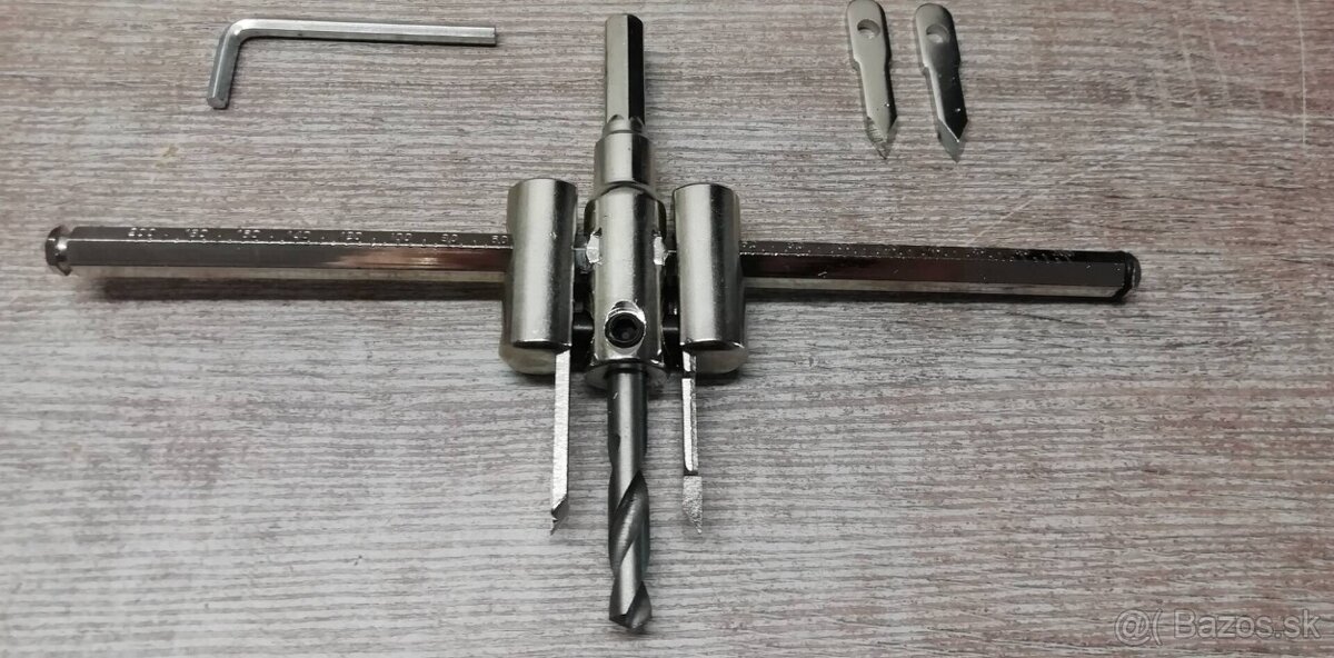 Nastaviteľný vykružovák - 2