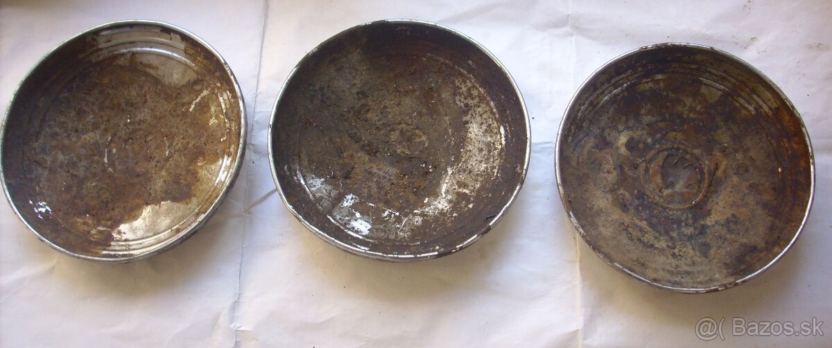 Škoda MB 1000 3x puklica - 2