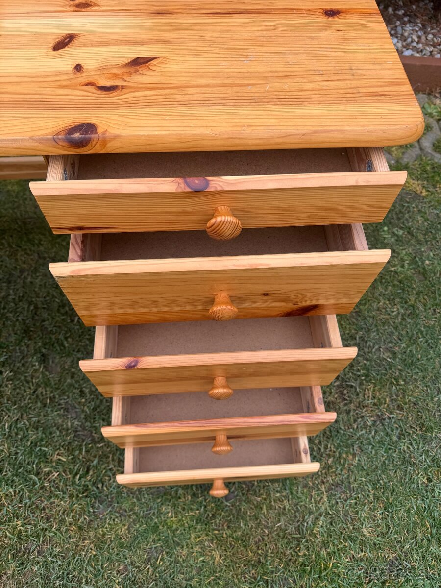 písací stol z masívu - 2