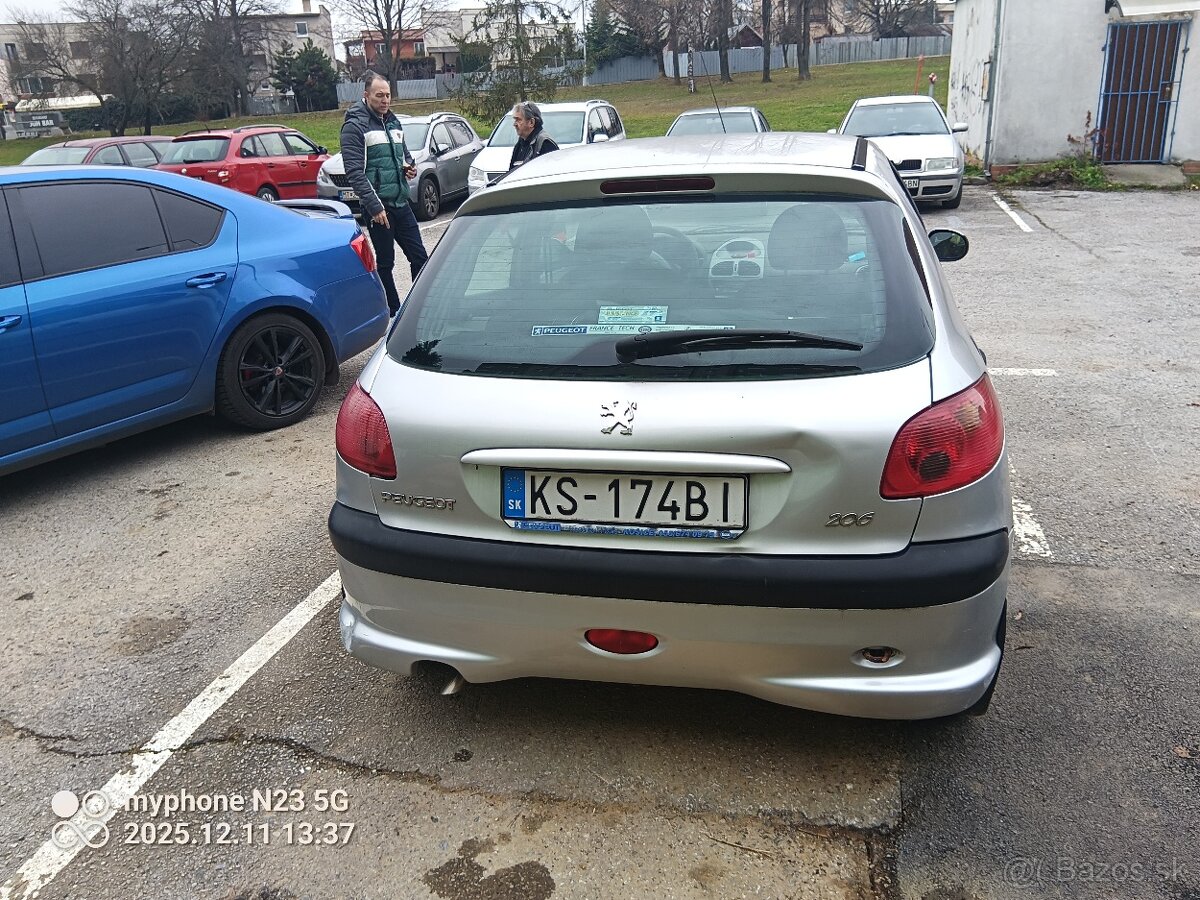 Predám Peugeot 206 1.1i – 1. majiteľ - 2