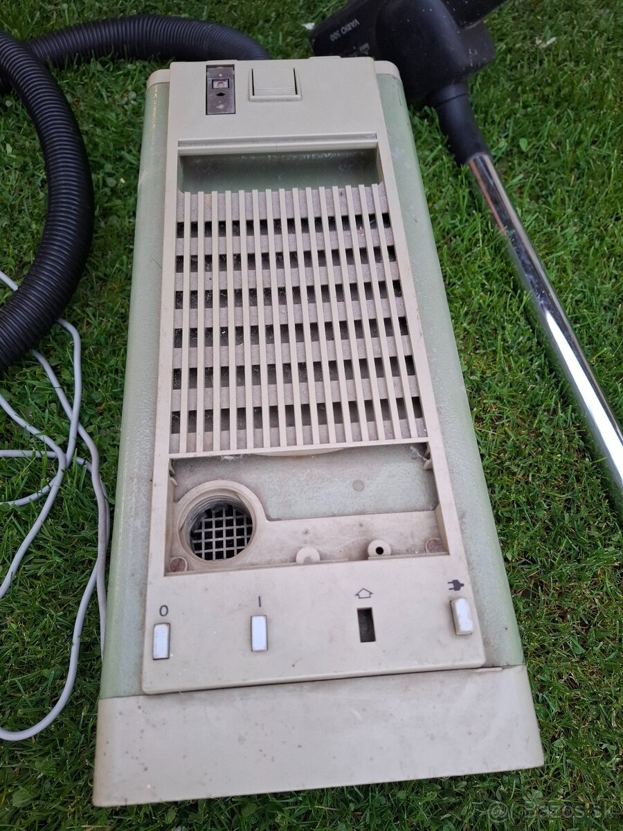 Retro vysávač eta - 2