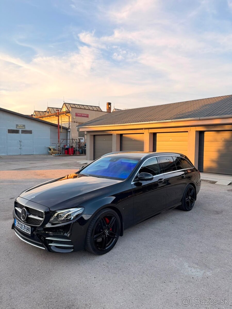 Mercedes Benz E220 CDi AMG - 2