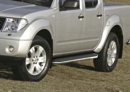 Zasterky na Nissan Navara D 40. - 2