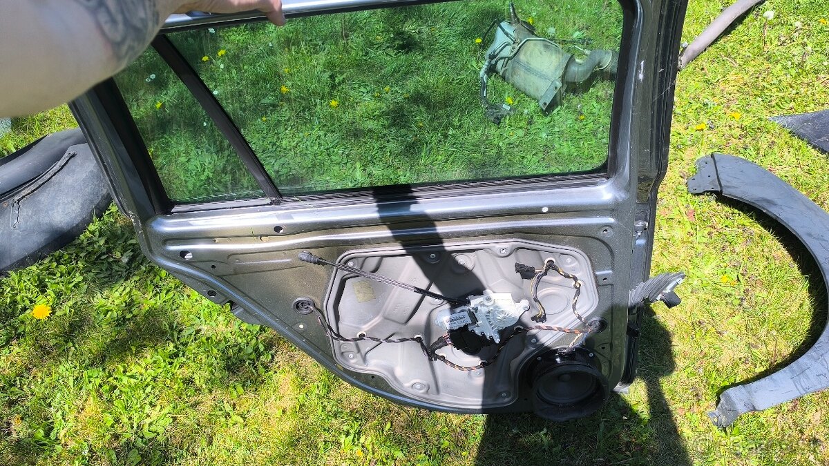 Zadné dvere Octavia 2 - 2