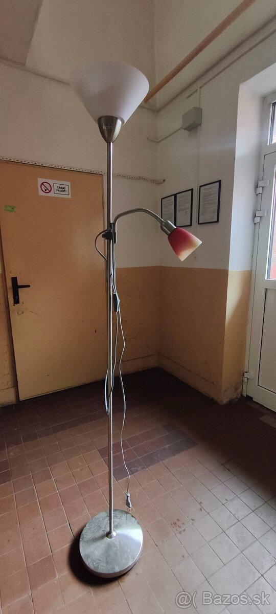 Predám nočnú lampu stojanovú - 2