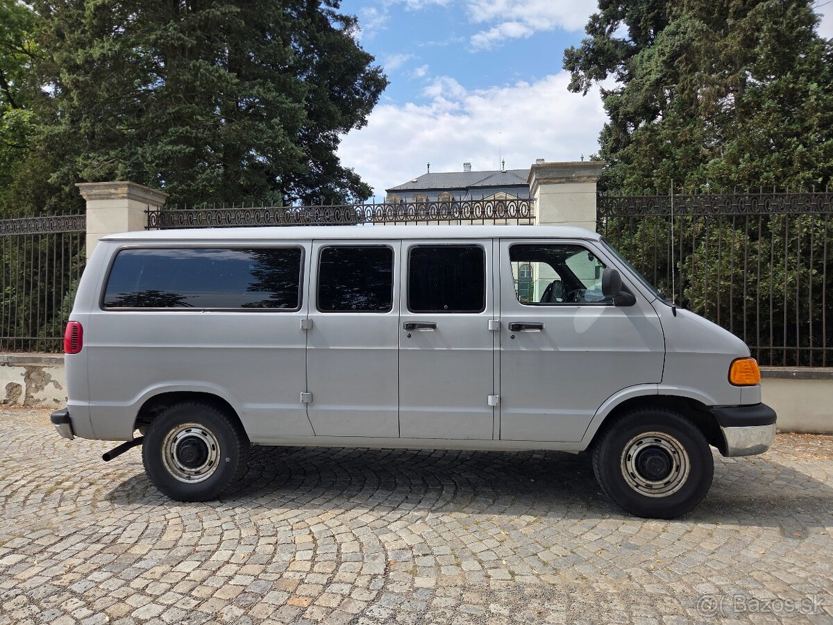 Dodge RamVan 2500 - 2