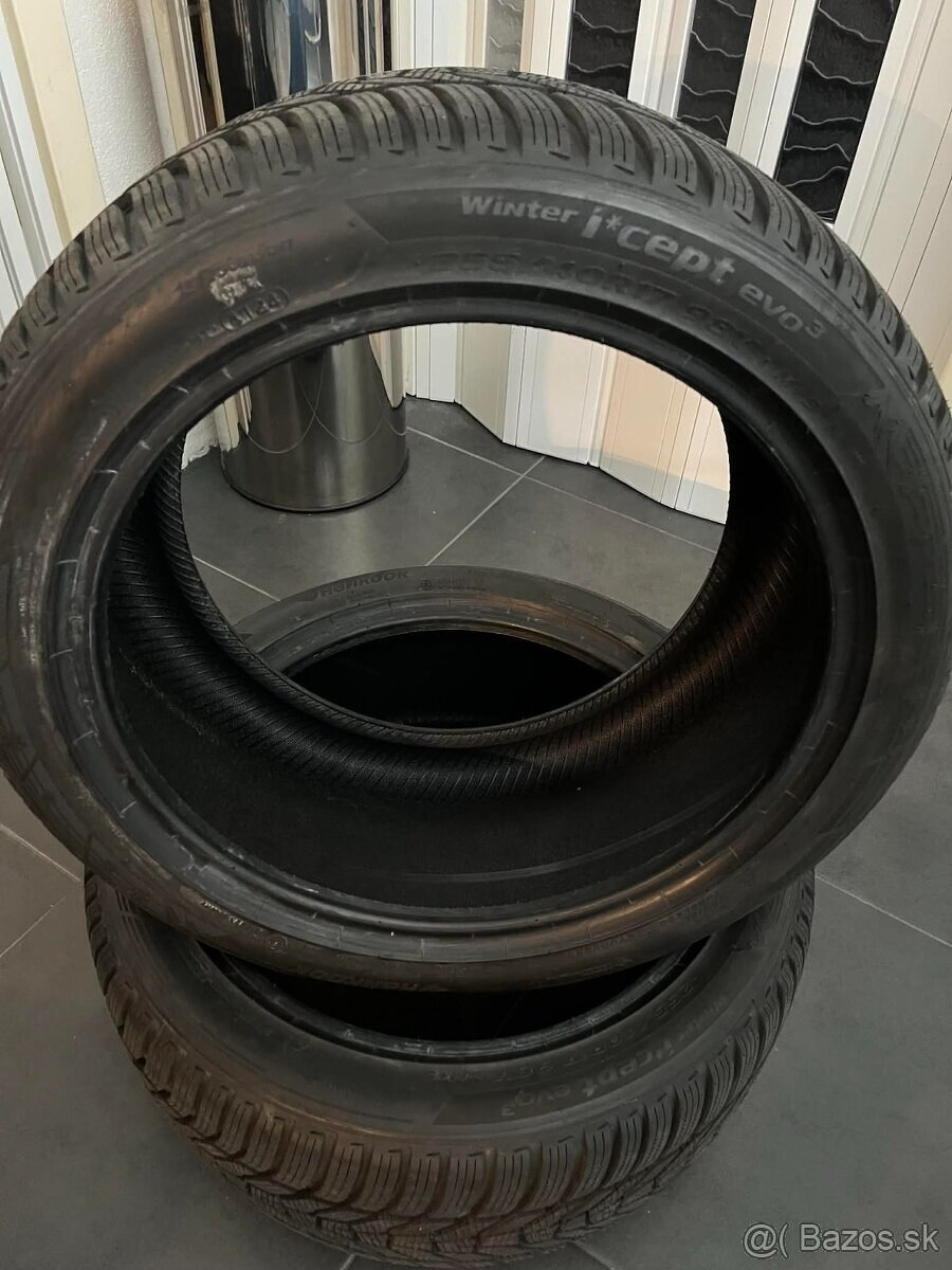 ZIMNÉ PNEU - 255/40 R17 - 2