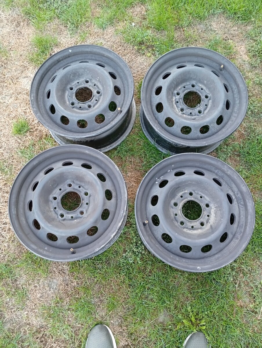 Disky BMW plech 5x120 r15 - 2