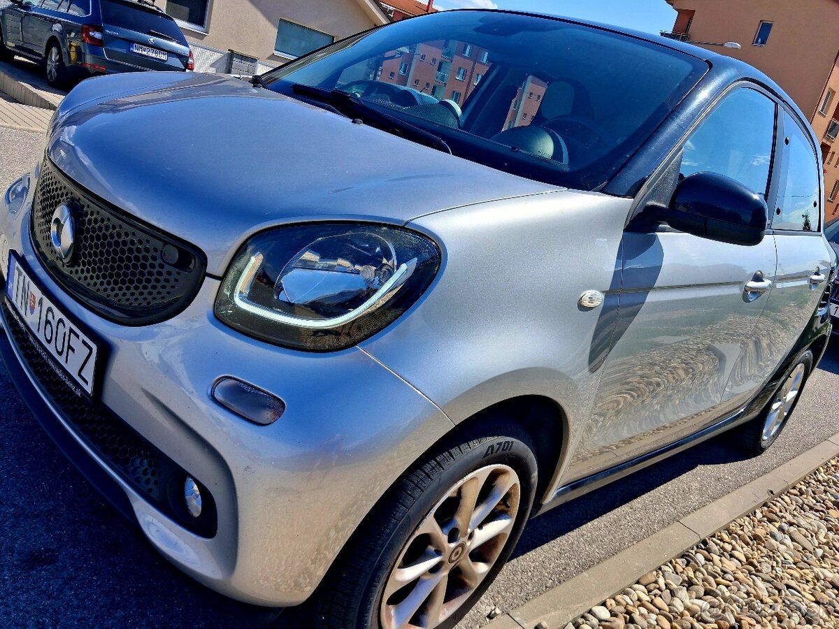 Smart Forfour 1.0 52kw 2016 skvely stav - 2