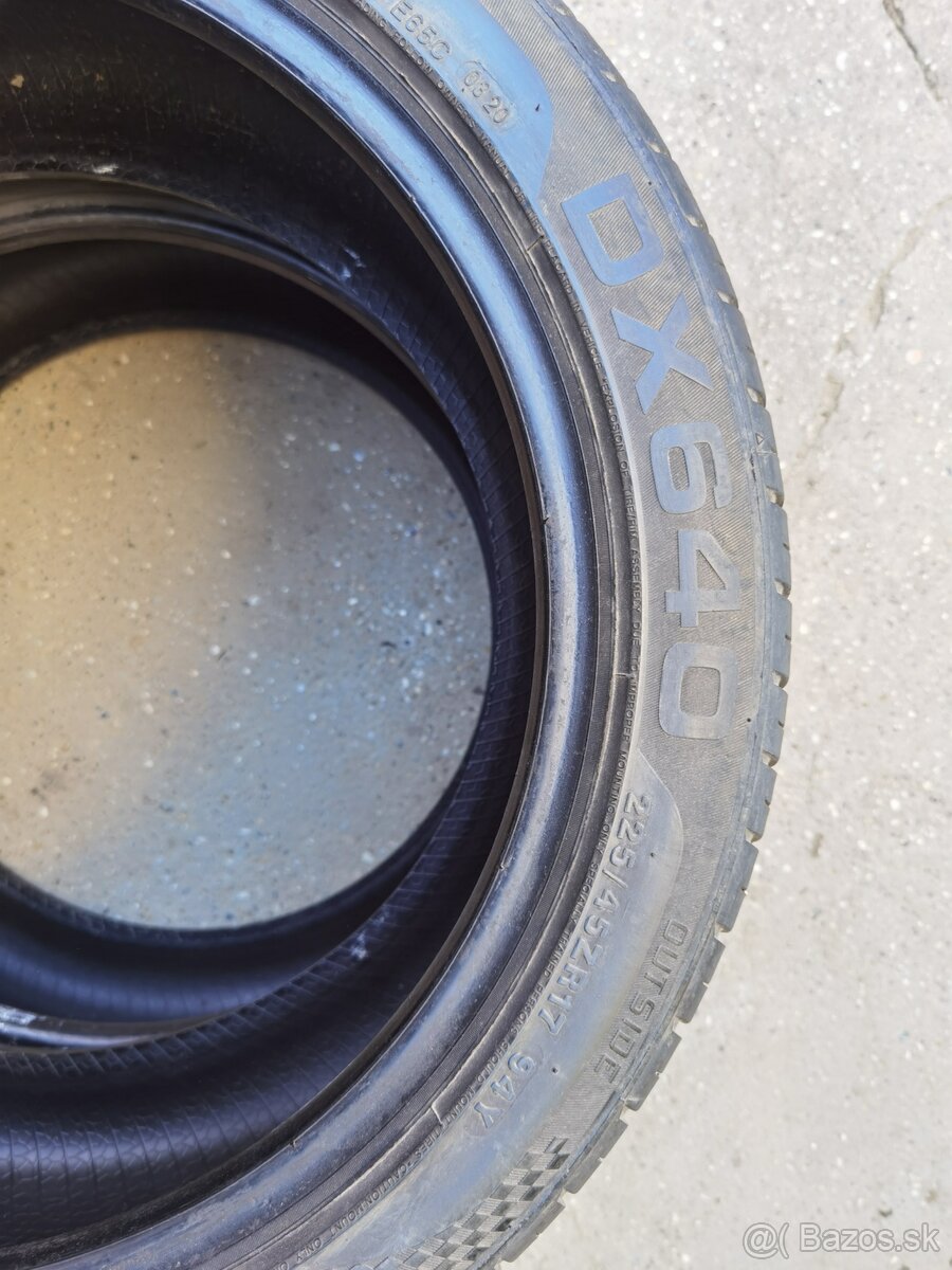 Letné pneumatiky 225/45 r17 - 2