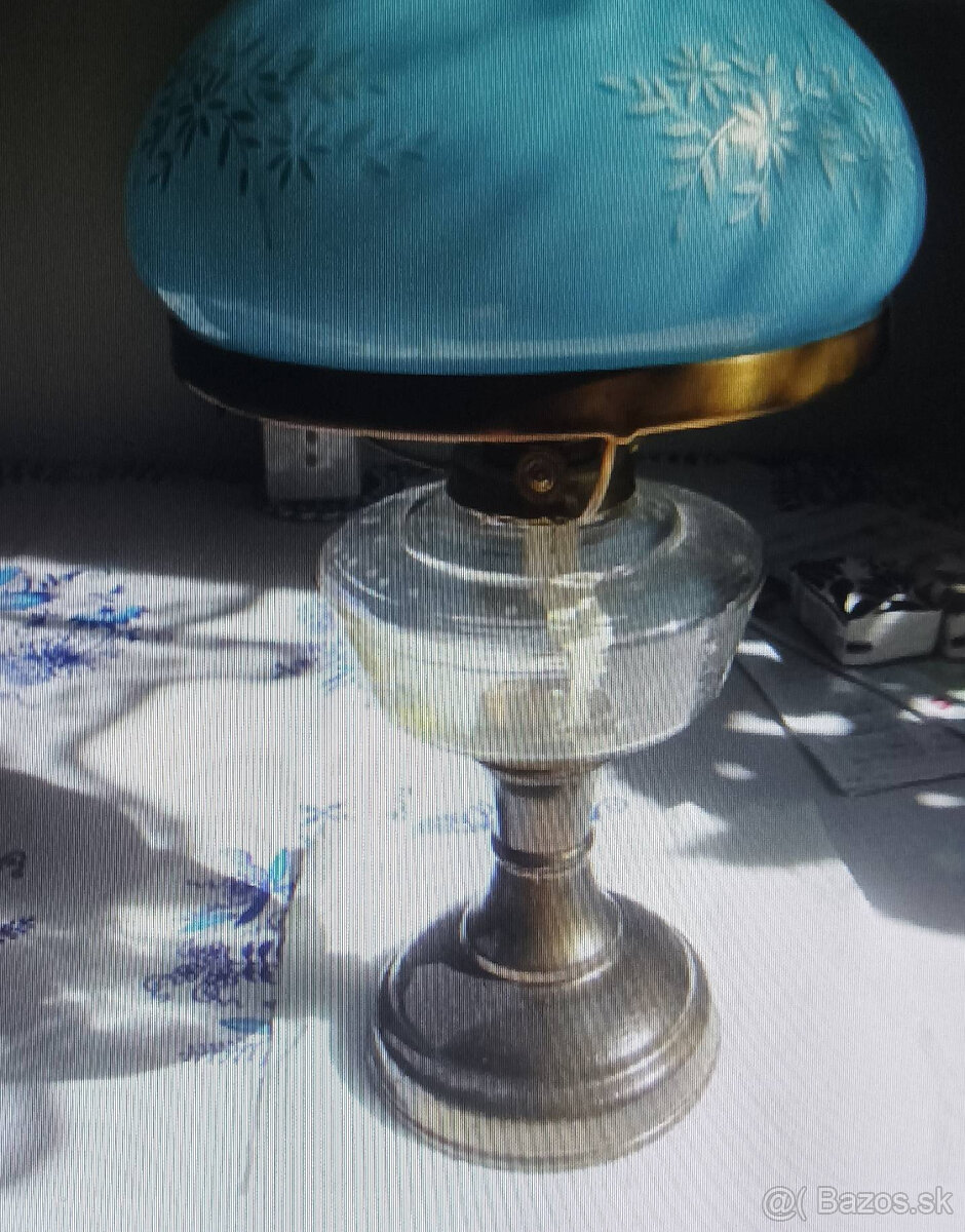 Petrolejová lampa. - 2