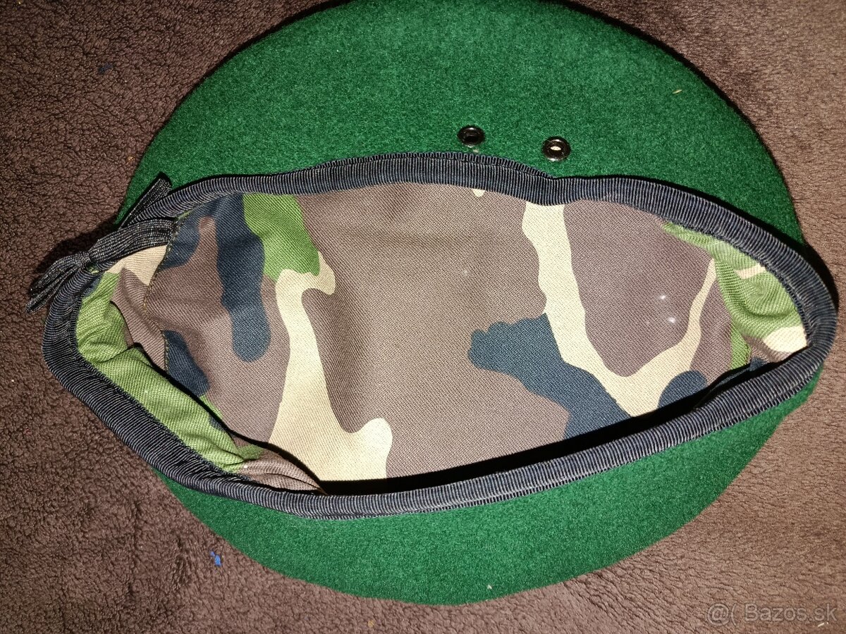 Predám vojenskú baretku - 2