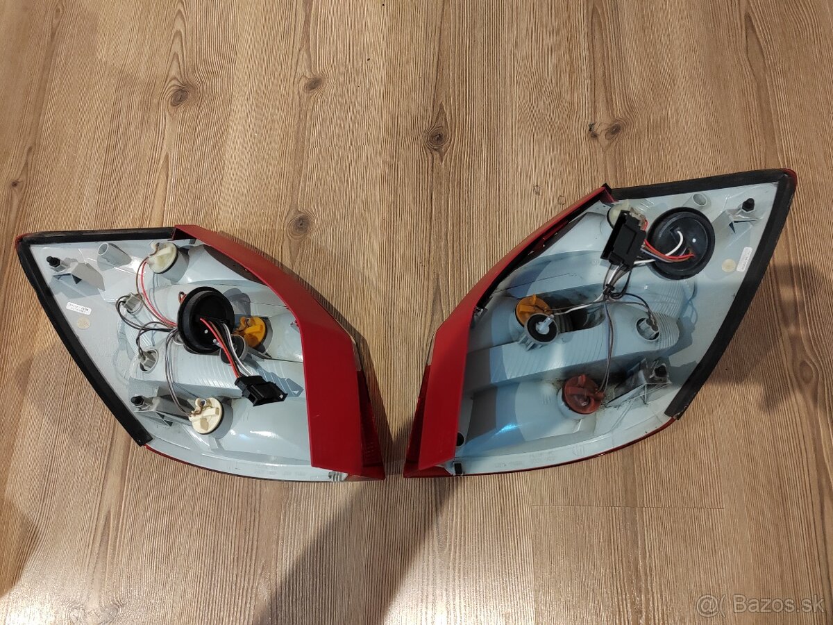 Škoda fabia 2 combi zadné svetlá - 2