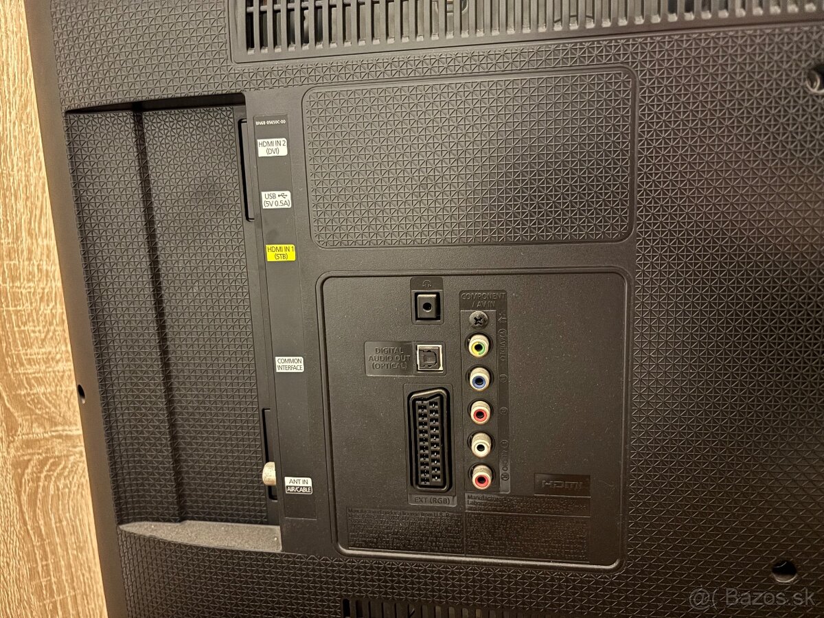 Samsung TV 40” 102cm - 2