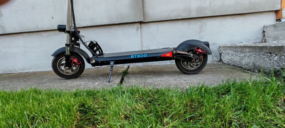 Elektrická kolobežka - 2