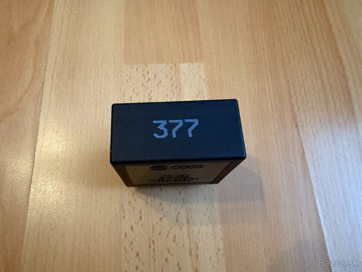 Relé automatiky stieračov Golf IV - 2