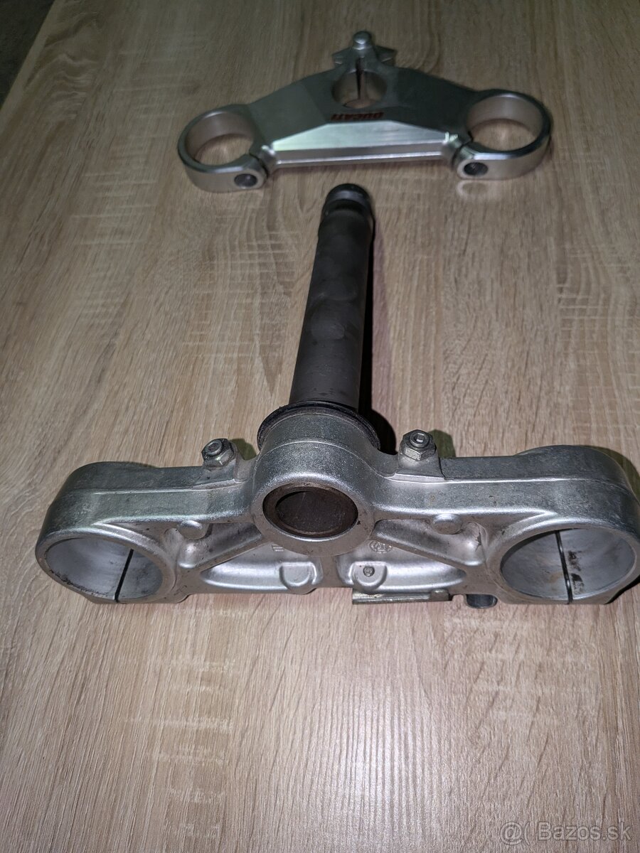 Ducati 848 okuliare - 2