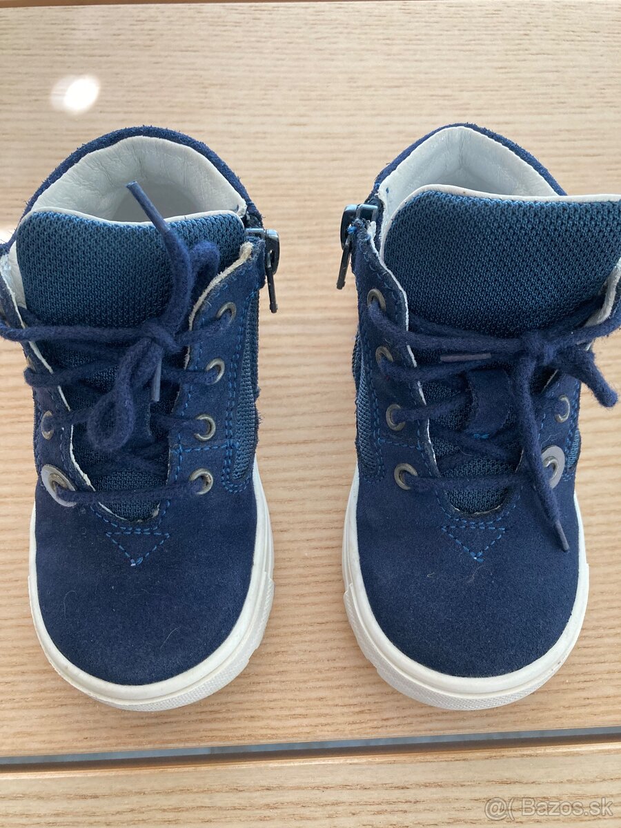 Celoročne topanky c.23 - 2