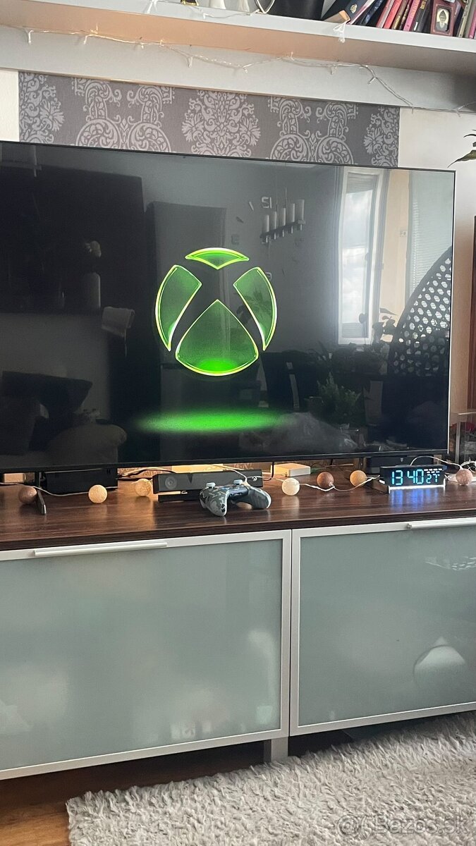 Predám Xbox One 1 TB - 2