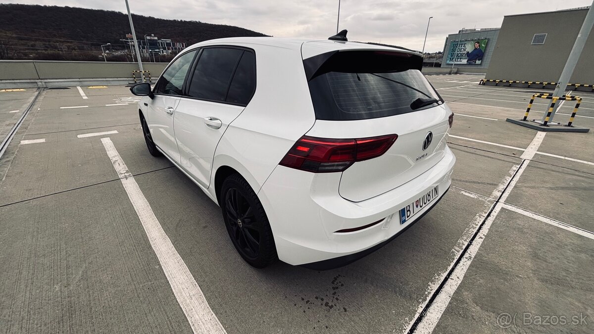 Volkswagen Golf 8, 82tis. km - 2