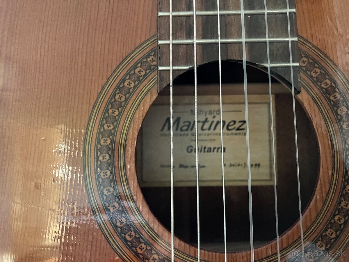 Predám gitaru Martinez - 2