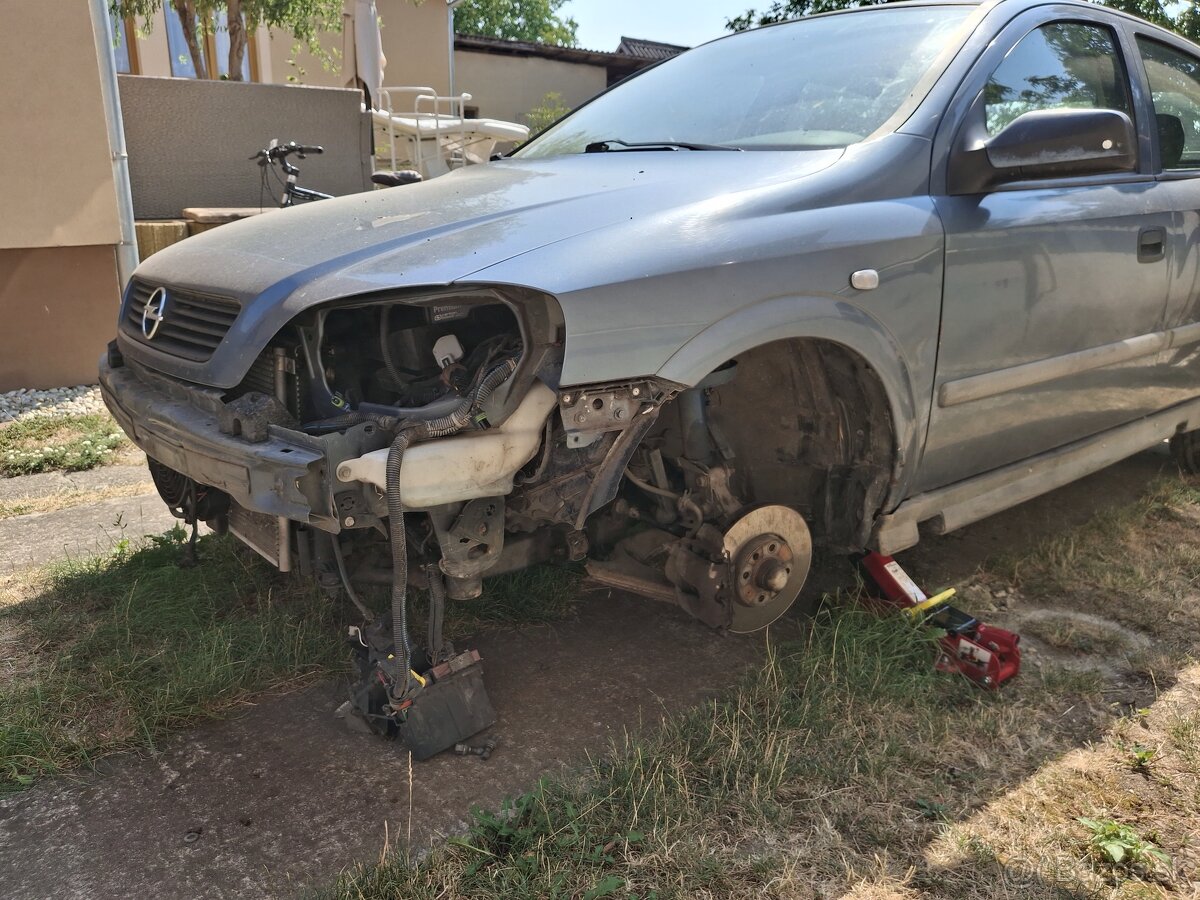 Opel Astra G - 2