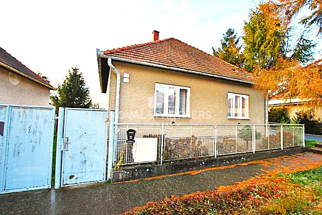 Rodinný dom v obci Topoľčianky - 2